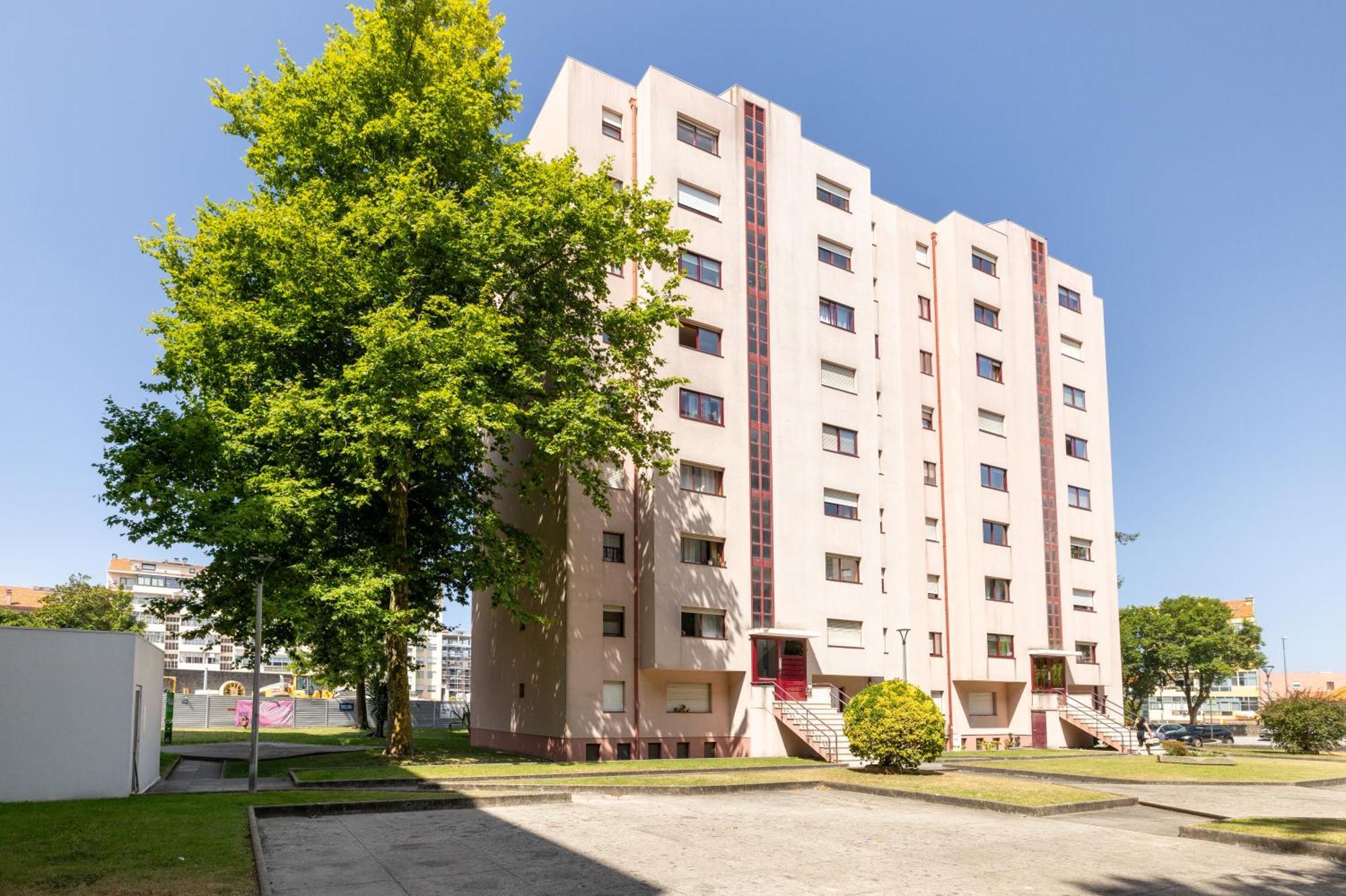 Boavista Premium With Ac, Terrace- Parking ,Supermarket And Metro T3 Apartment Porto Bagian luar foto